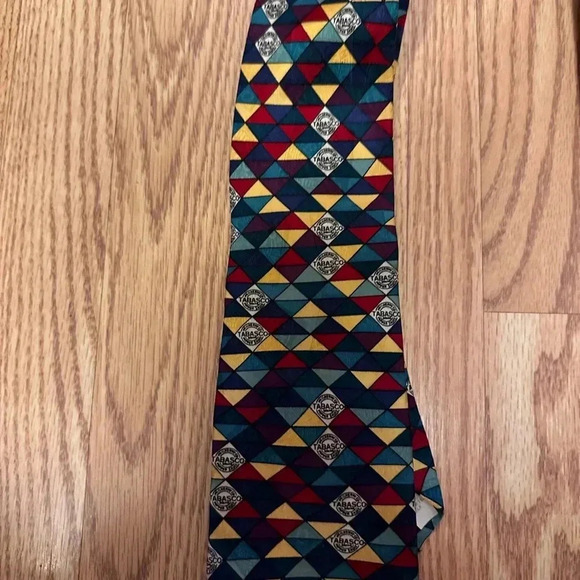 Tabasco Patterned Men’s Neck Tie - Picture 6 of 6